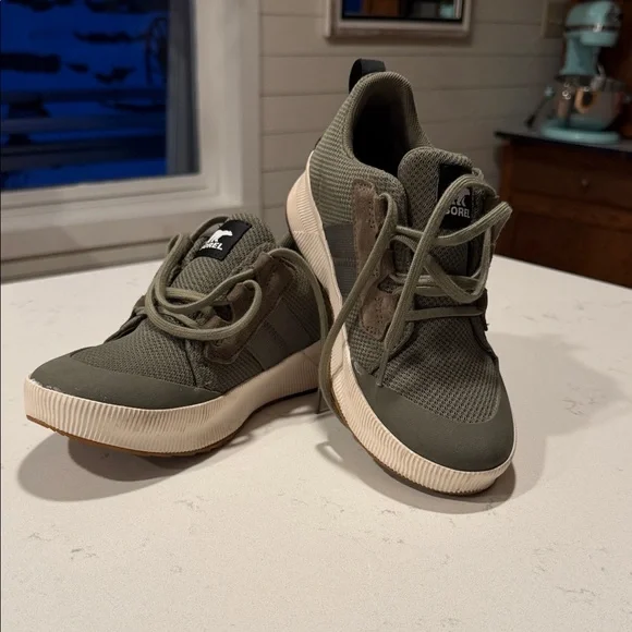 Sorel Olive Sneakers with White Soles - Picture 1 of 6